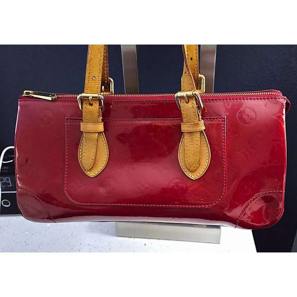 Louis Vuitton Rosewood Avenue Monogram Vernis - Pomme d'Amour vibrant candy red